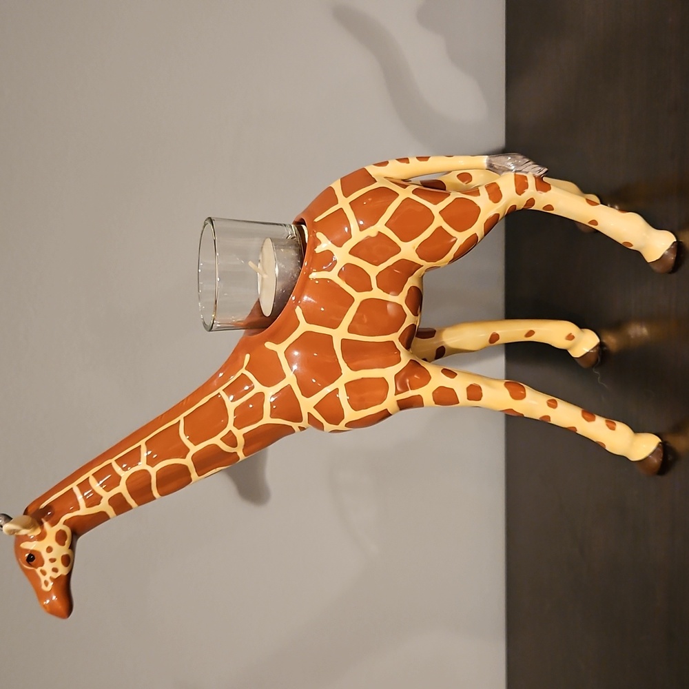 PartyLite Giraffe African Inspiration Candle Holder - Picture 2 of 7